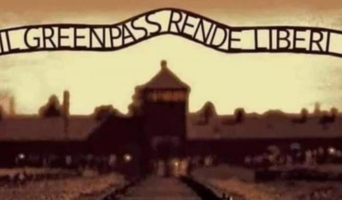 Il post che paragona green pass a Shoah