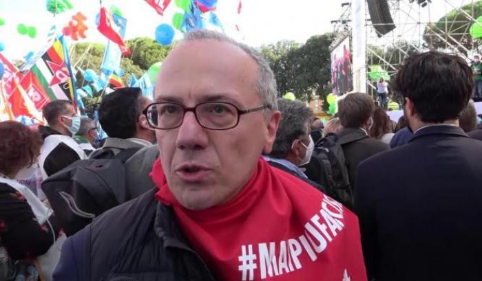 Elio Vito ad una manifestazione anti-fascista