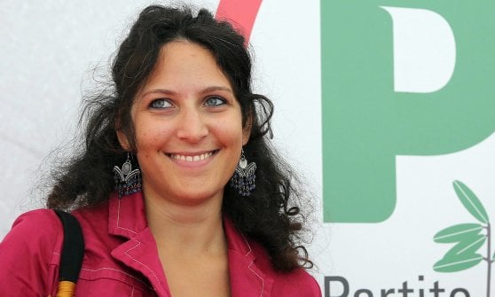 Lepore lancia Federica Mazzoni: "Sarà la prima segretaria donna del Pd a Bologna" Lepore lancia Federica Mazzoni: "Sarà la prima segretaria donna del Pd a Bologna"