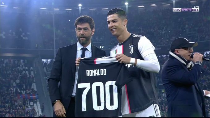 Juventus sotto inchiesta, 282 milioni di euro di plusvalenze sospette, nel mirino anche Ronaldo Juventus sotto inchiesta, 282 milioni di euro di plusvalenze sospette, nel mirino anche Ronaldo