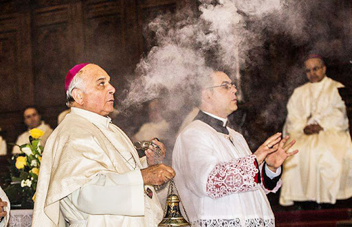 Sicilia, i vescovi sospendono le processioni come misura contro il Covid