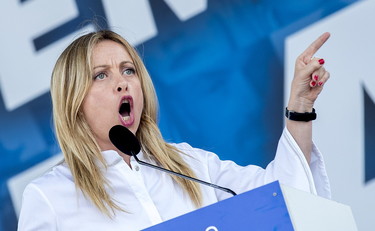 Meloni 'usa' Sanremo per attaccare il green pass e le norme per frenare la diffusione del covid