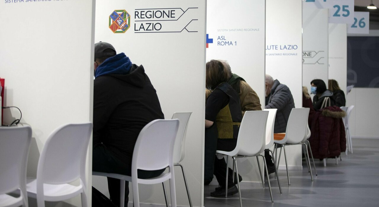 Costa: "Nessuna difficoltà sulle scorte per la terza dose. Le Regioni sono messe nelle condizioni di ..."