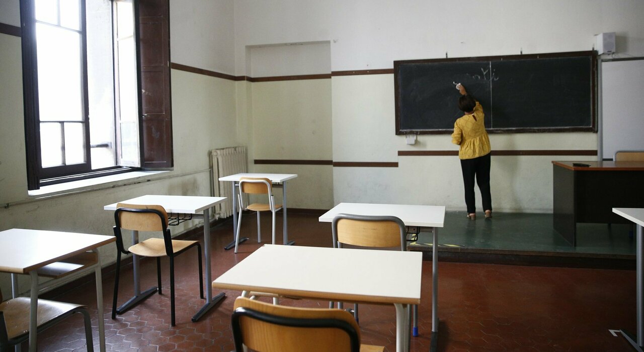 I furbetti prof no vax a scuola: ecco gli escamotage per non vaccinarsi I furbetti prof no vax a scuola: ecco gli escamotage per non vaccinarsi