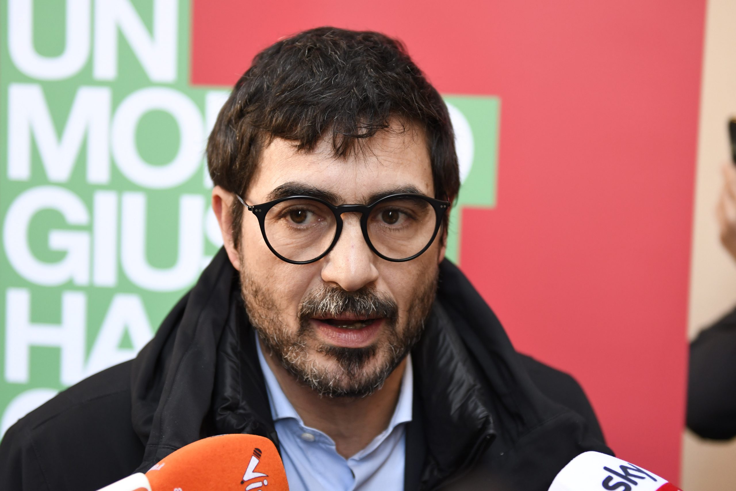 Imagoeconomica_1361379-scaled-1 Fratoianni critica il Pd: "Alcuni esponenti partecipano al convegno della lobby nuclearista che vuole i soldi del Pnrr"