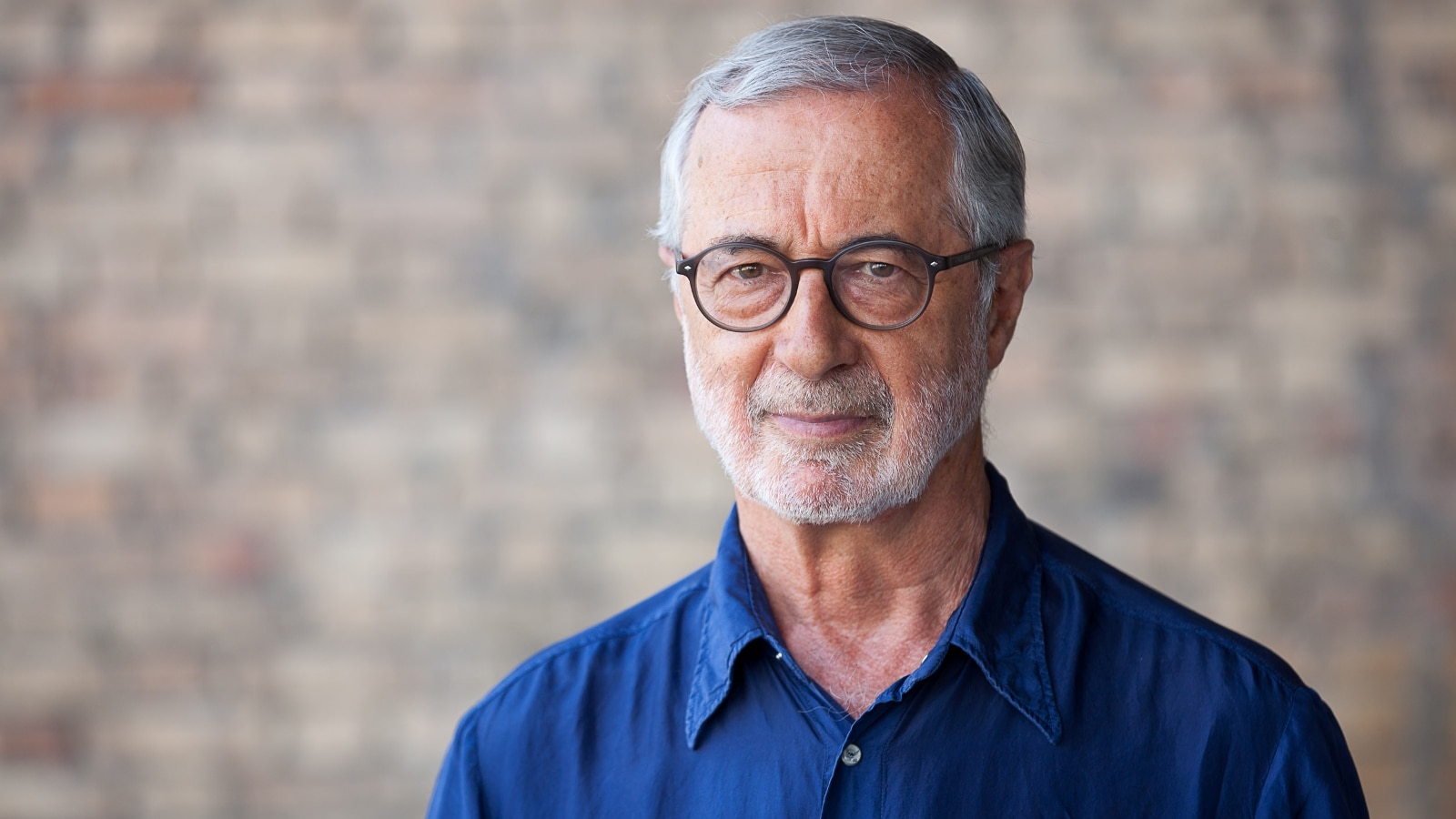 Il virologo altoatesino: "Non dare più i dati è fare un favore al Covid-19" Il virologo altoatesino: "Non dare più i dati è fare un favore al Covid-19"