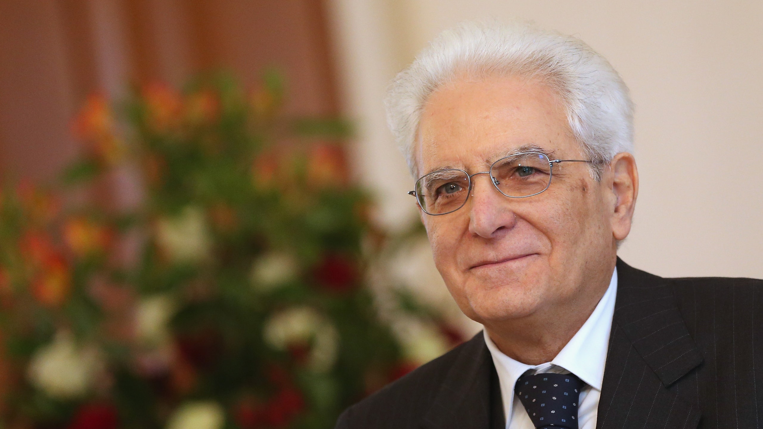 La stampa estera esulta per il bis: "Mattarella è il guardrail della democrazia" La stampa estera esulta per il bis: "Mattarella è il guardrail della democrazia"