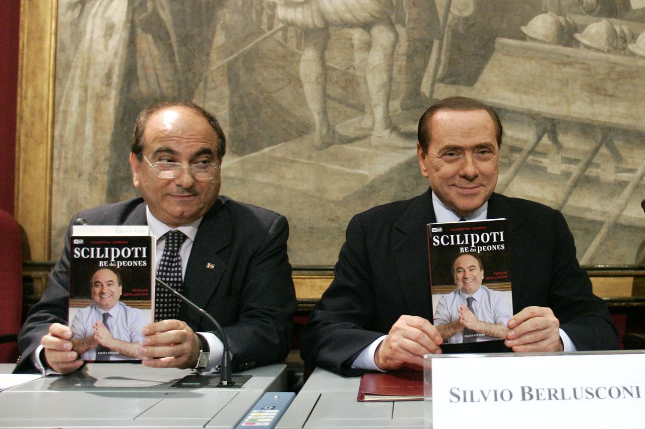 Scilipoti: "Non sono un voltagabbana. Con Berlusconi solo nell’interesse del Paese"