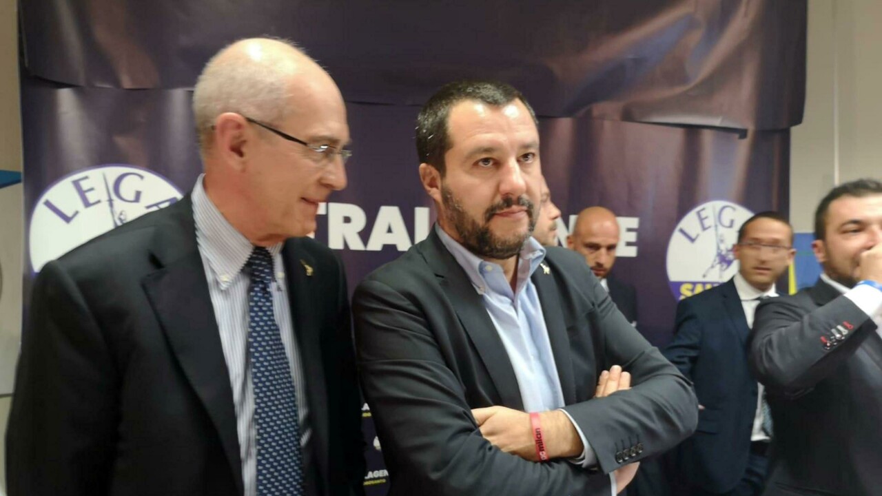 Quirinale, De Martini (Lega) confinato in Sardegna a causa delle regole per i no vax: "Mi aspettavo una deroga ..." Quirinale, De Martini (Lega) confinato in Sardegna a causa delle regole per i no vax: "Mi aspettavo una deroga ..."