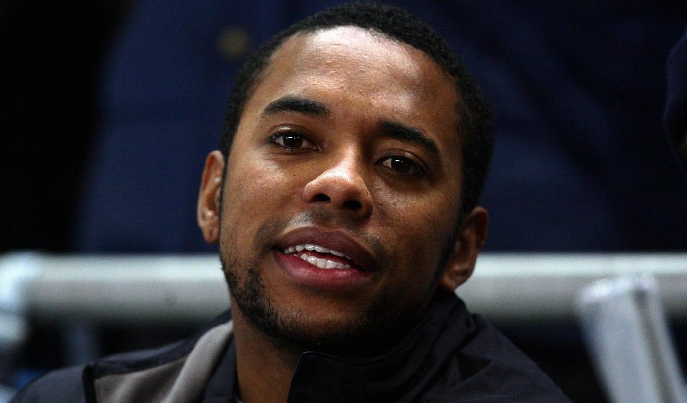 Robinho condannato per violenza sessuale. Mandato d'arresto internazionale per l'ex attaccante Robinho condannato per violenza sessuale. Mandato d'arresto internazionale per l'ex attaccante