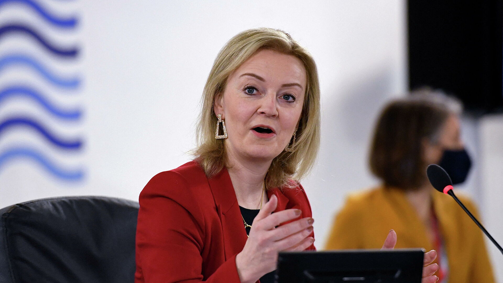 Ucraina, la ministra britannica Truss a Mosca per incontrare Lavrov