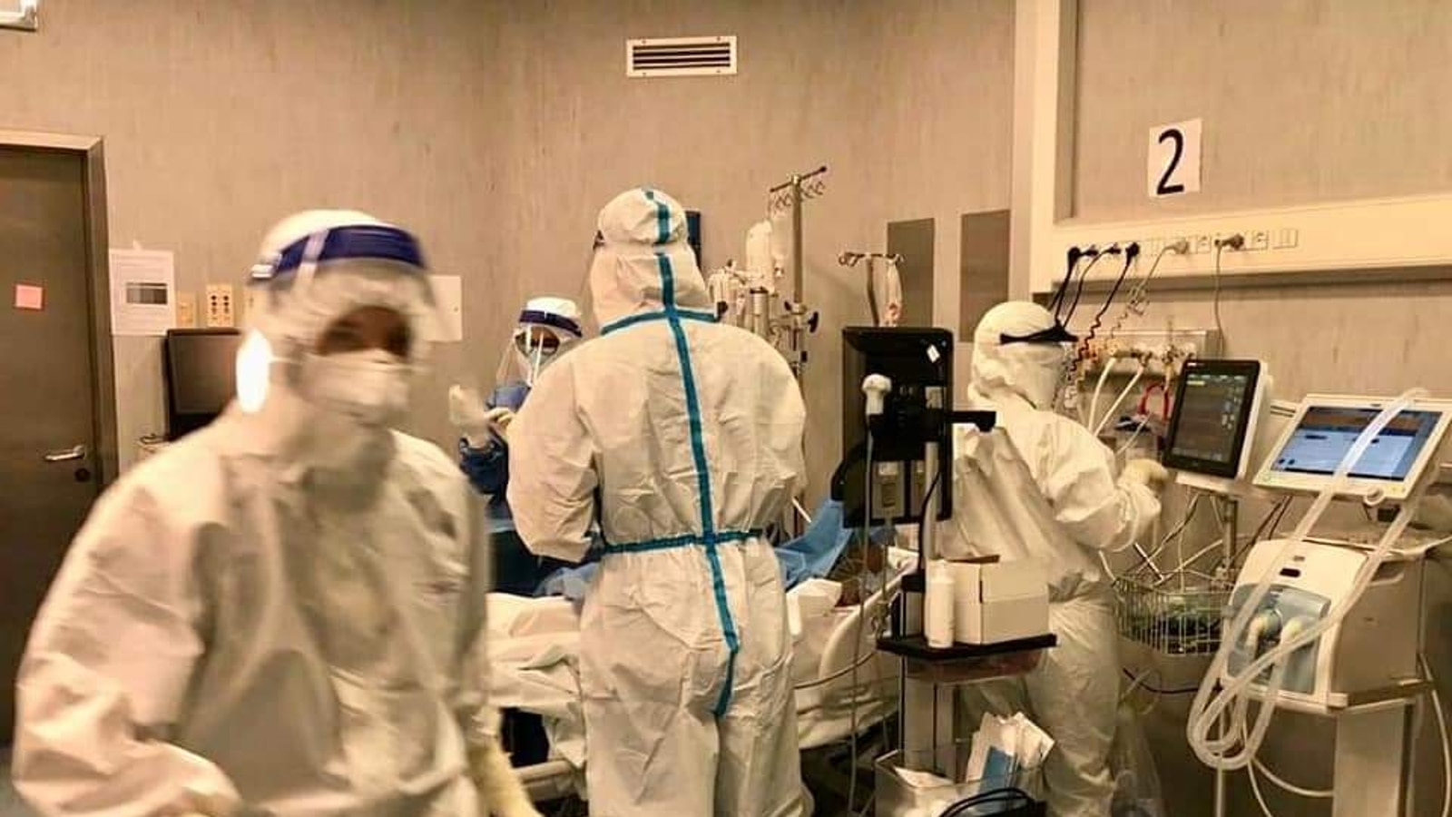 Covid, buone notizie dagli ospedali: scende del del 3,3% il numero dei ricoveri