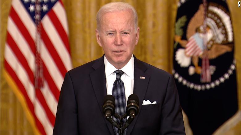 Biden accusa ancora: “La Russia cerca un pretesto per invadere l’Ucraina”