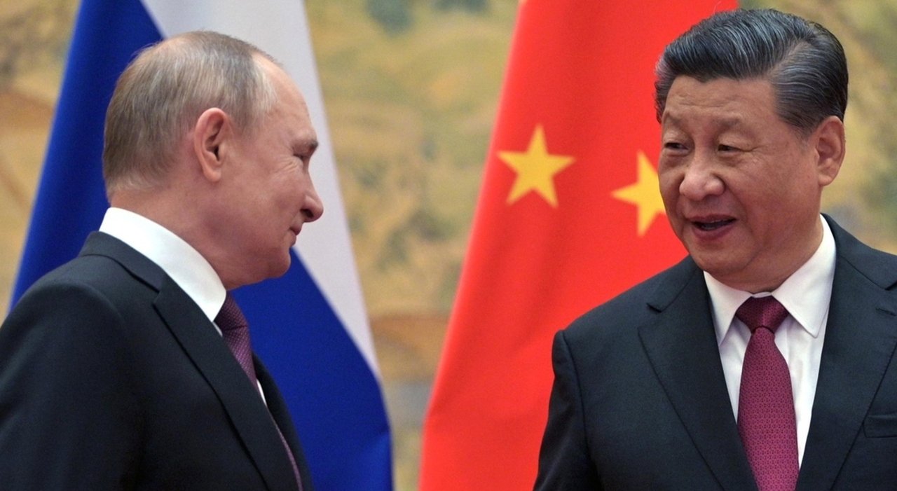 Pechino sempre più vicina a Mosca: "Aumenteremo scambi economici e commerciali con la Russia"