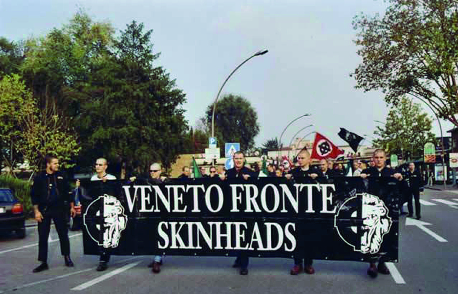 Fratelli d'Italia fianco a fianco coi nazisti di Veneto Fronte Skinhead per commemorare le Foibe