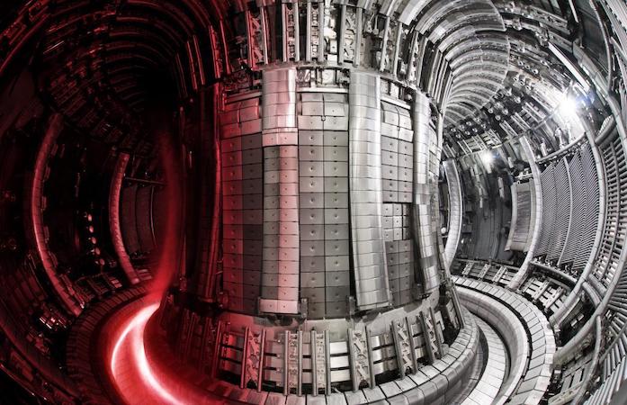 JET_ITER-EUROFUSION-ENEA Fusione nucleare, nuovo record per l'esperimento Eurofusion: "Abbiamo creato una ministella per 5 secondi"