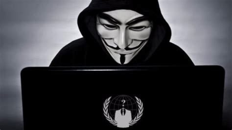 Ucraina, attacco hacker di Anonymus a tutti i siti russi. Cremlino offline