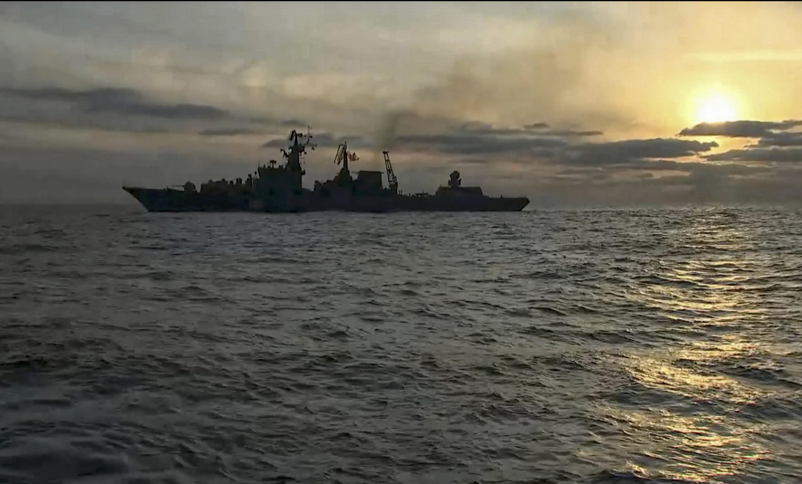 Ucraina, primo effetto delle sanzioni a Mosca: bloccata una nave russa nella Manica