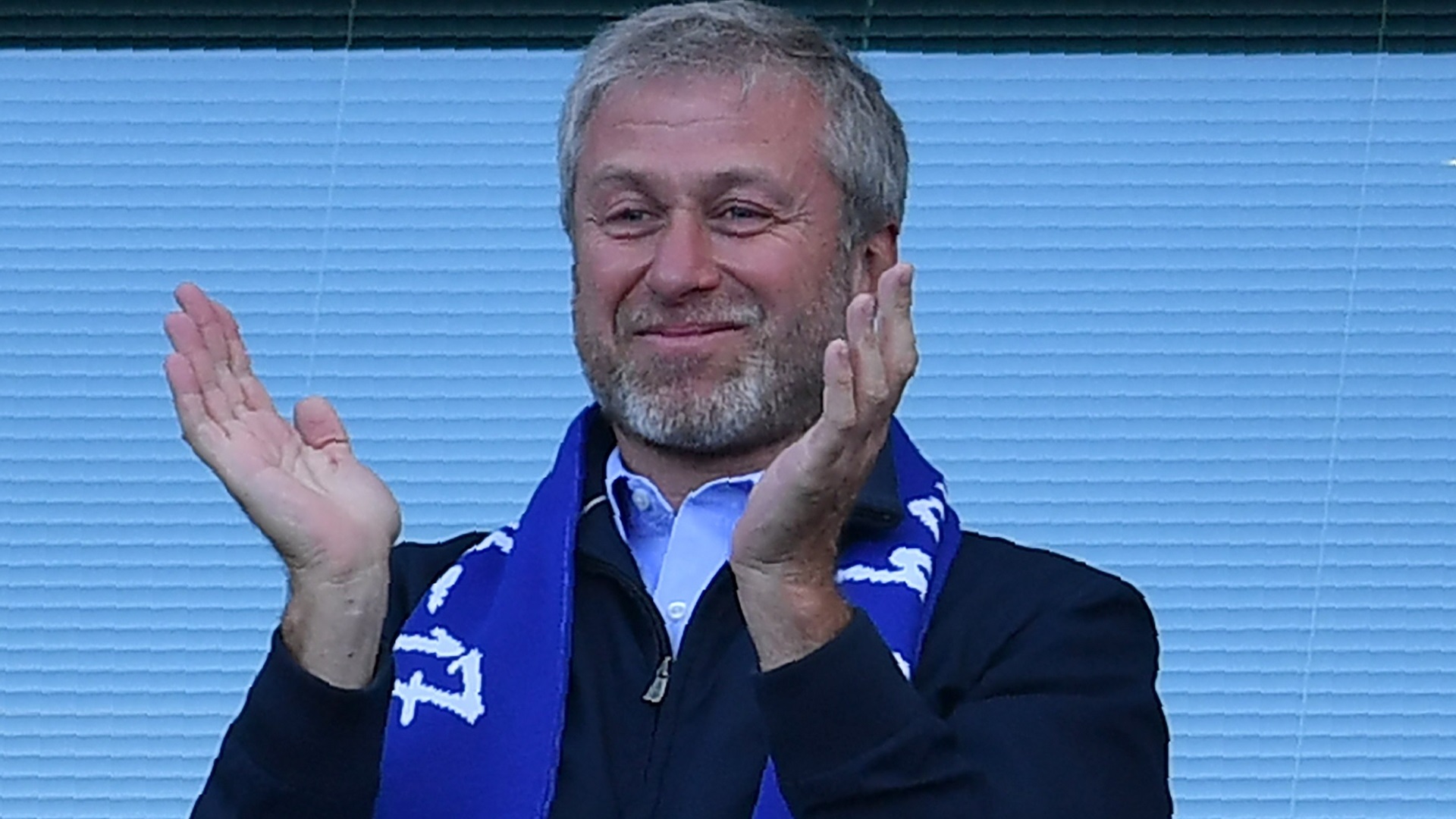 Il Chelsea ceduto per 5 miliardi, ora è ufficiale: Abramovich lascia a Boehly