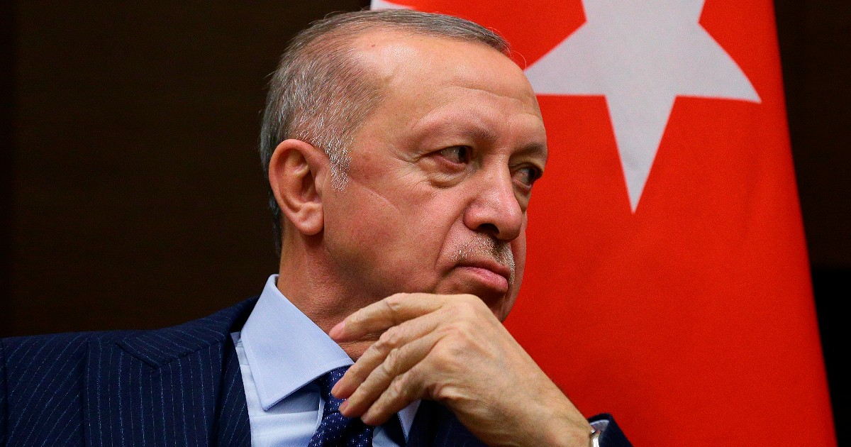 Erdogan e la moglie positivi al Covid: "Pregate per noi"