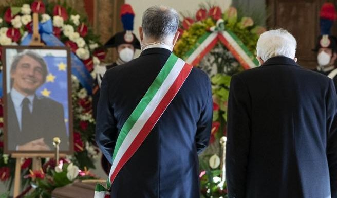 Partiti e governo traggano ispirazione da Mattarella e al suo invito alla speranza fatto ricordando David Sassoli