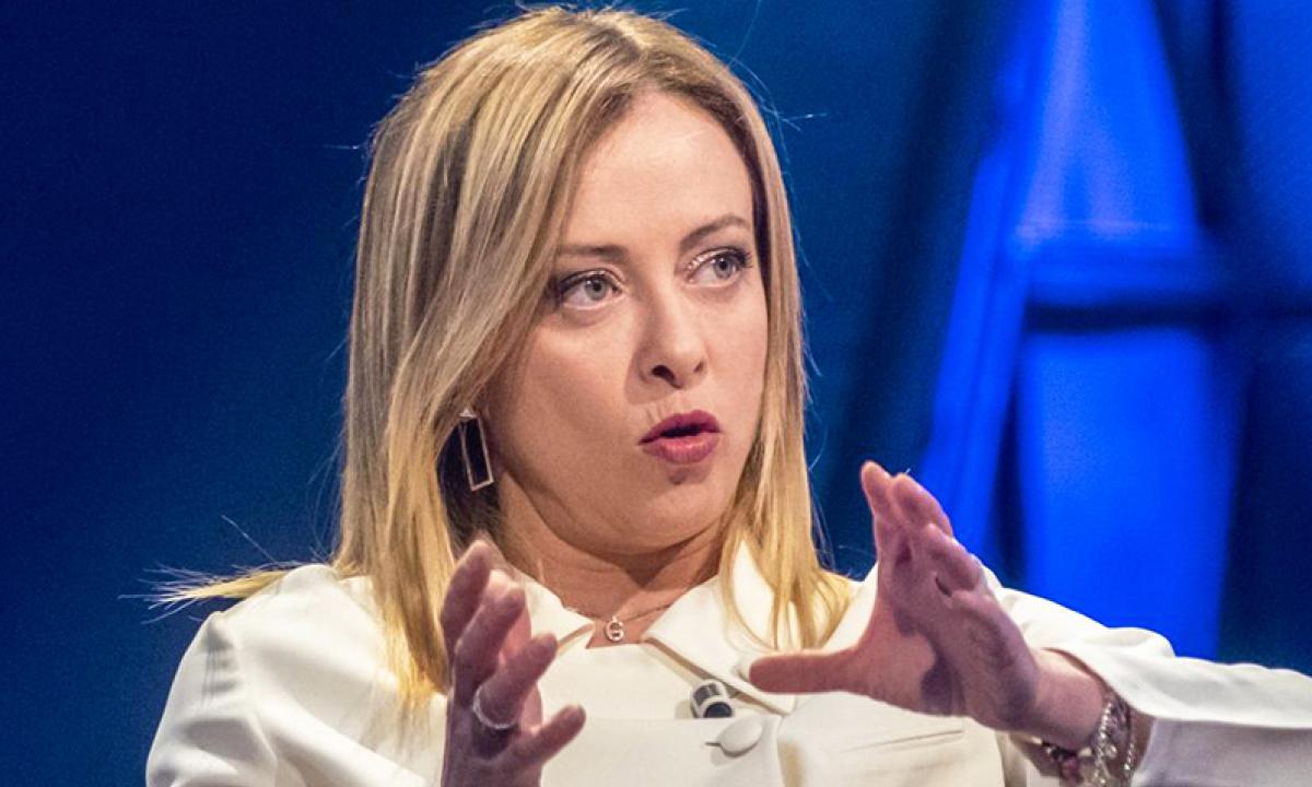 Meloni non perdona Salvini: "Serve un patto anti-inciucio stavolta, firmato"