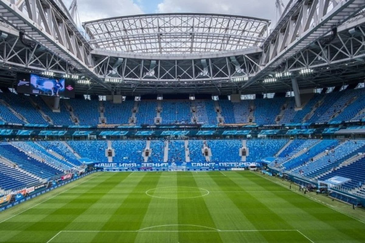 Russia, la crisi nel Donbass colpisce anche la Champions League: "Per ora la finale rimane a San Pietroburgo" Russia, la crisi nel Donbass colpisce anche la Champions League: "Per ora la finale rimane a San Pietroburgo"
