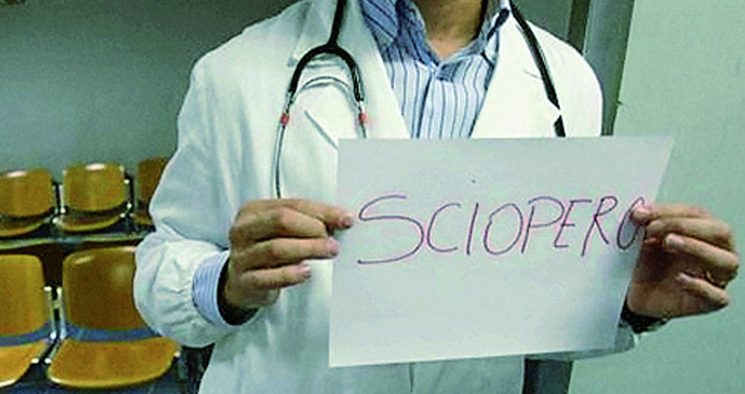 I medici annunciano lo sciopero, nel mirino il taglio delle pensioni da parte del governo