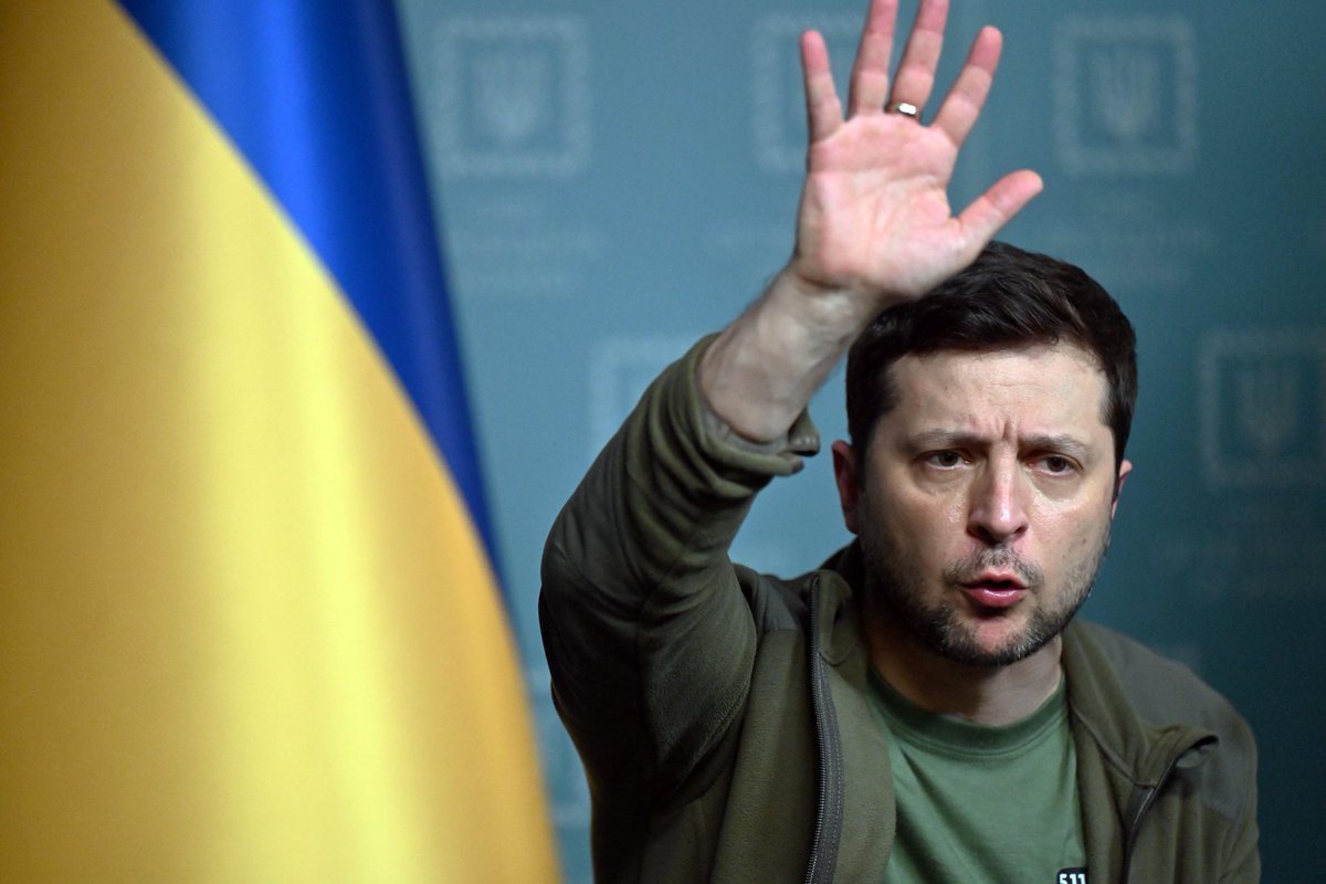 Ucraina, Zelensky accusa Putin ma apre a un compromesso su Crimea e Donbass Ucraina, Zelensky accusa Putin ma apre a un compromesso su Crimea e Donbass