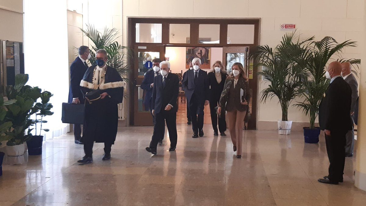 Mattarella: "Recuperare la pace e il rispetto del diritto internazionale" Mattarella: "Recuperare la pace e il rispetto del diritto internazionale"