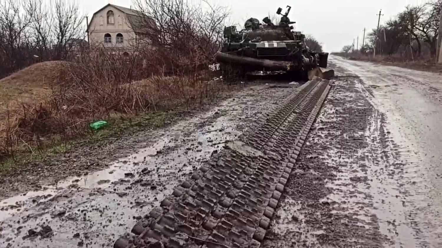 Ucraina, Croce rossa: il percorso per il corridoio umanitario per uscire da Mariupol è minato Ucraina, Croce rossa: il percorso per il corridoio umanitario per uscire da Mariupol è minato