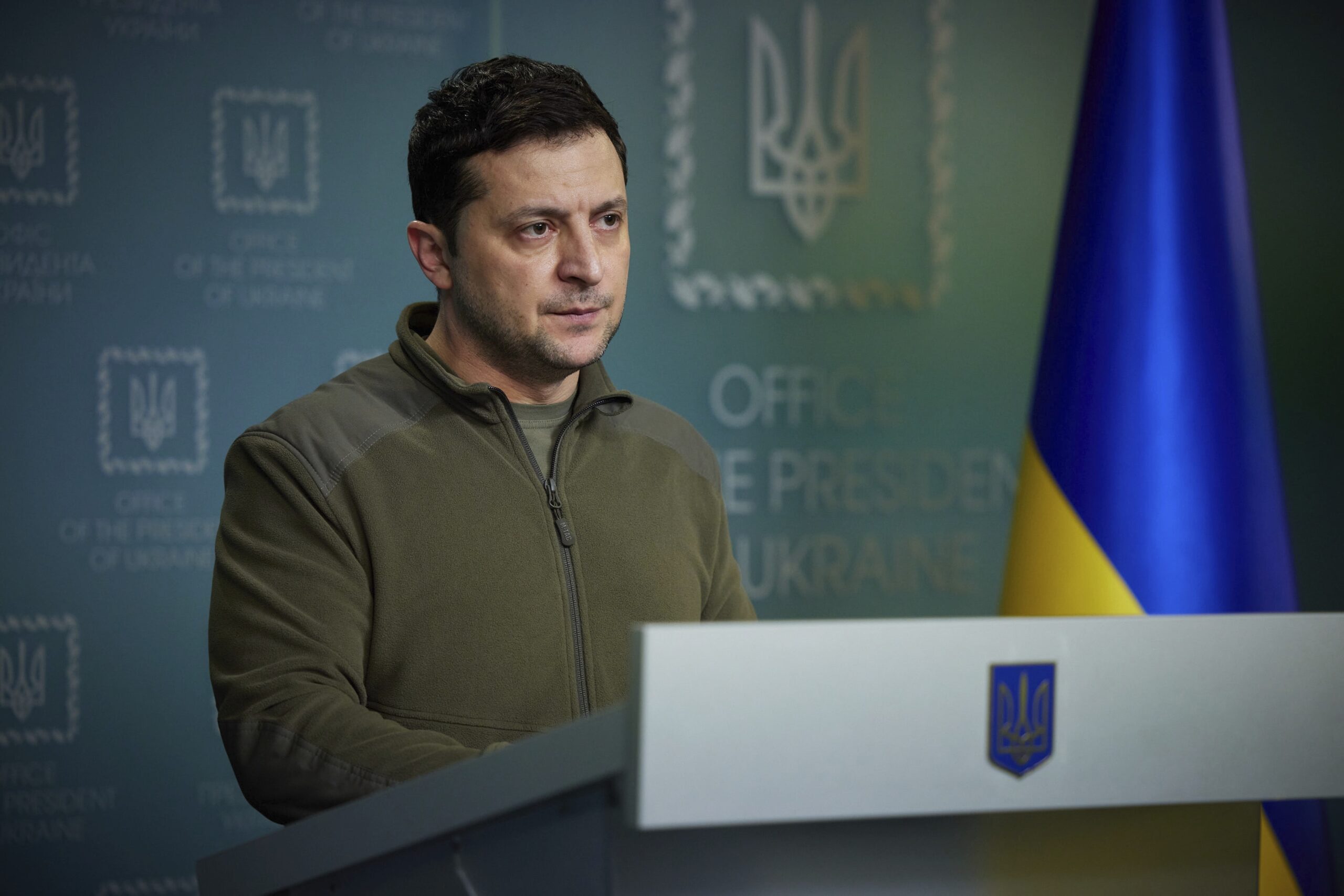 Zelensky accusa: "La Russia vuole catturare il Donbass e il sud dell'Ucraina"