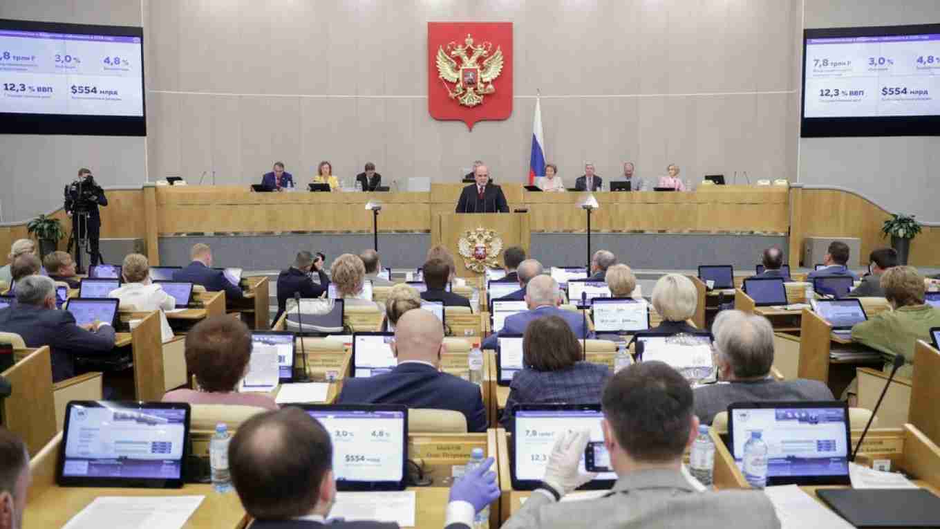 "Zelenskyy è fuggito in Polonia": la Duma diffonde fake news