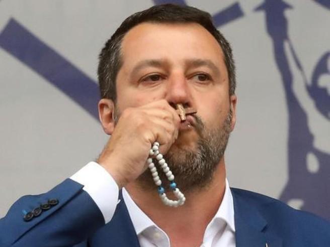 salvini-polonia Salvini il 'pacifista' è andato a Varsavia a fare propaganda: avrà portato la maglietta di Putin?