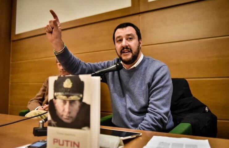 Pd contro Salvini: "Diceva cambio due Mattarella per mezzo Putin, ora abbia il pudore di tacere" Pd contro Salvini: "Diceva cambio due Mattarella per mezzo Putin, ora abbia il pudore di tacere"