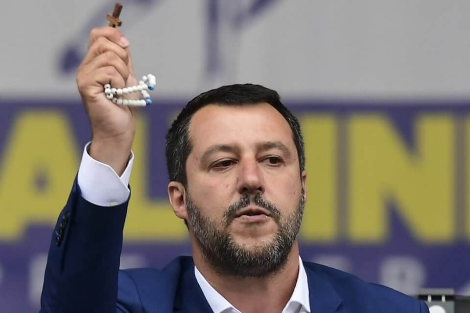 salvini-vaticano-crisi-umanitaria La figura meschina non frena Salvini: ora va in Vaticano a 'informare' sulla crisi umanitaria