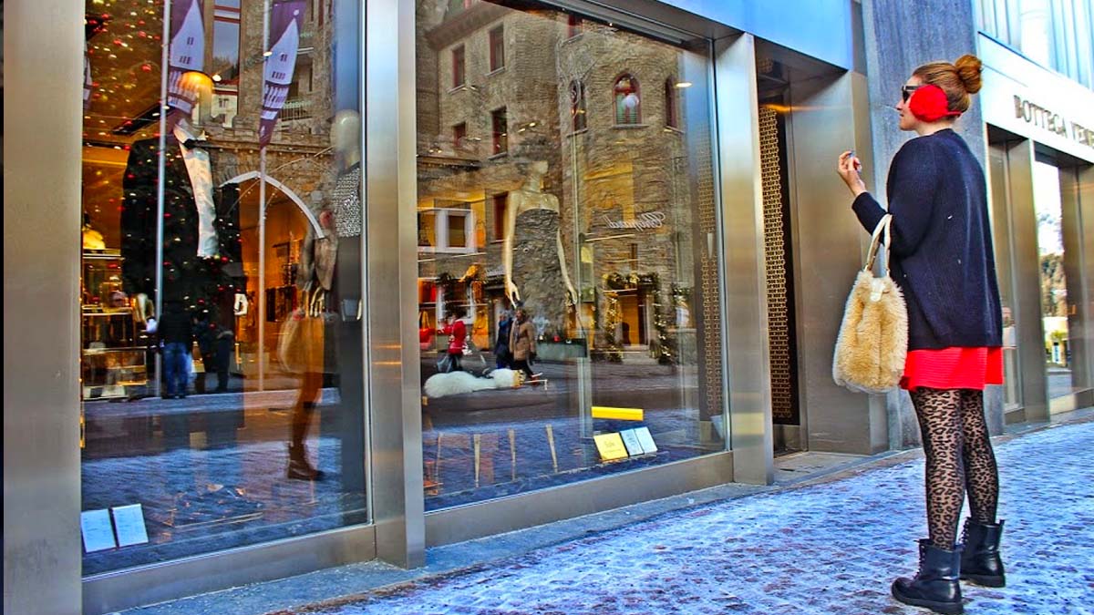 stmoritz "Bloccati a St. Moritz senza soldi", le storie dei milionari russi colpiti dal conflitto ucraino