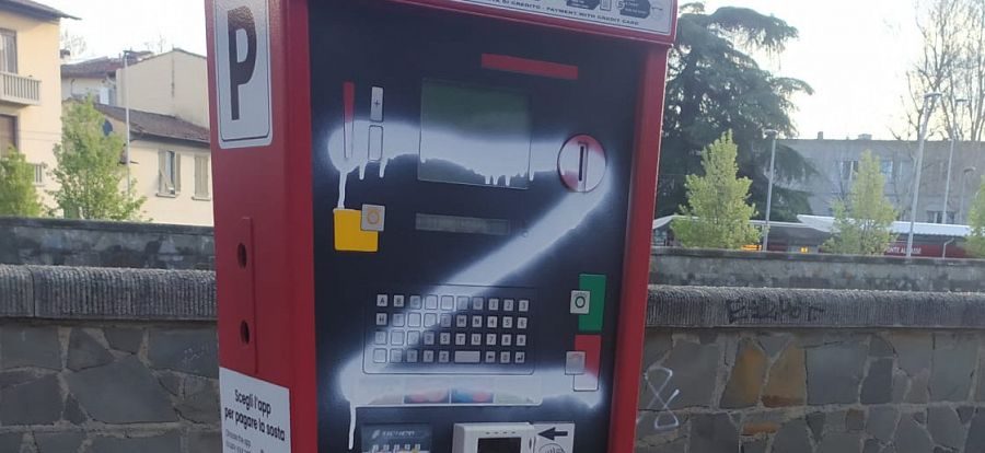 Ucraina, a Firenze parcometri imbrattati con la lettera 'Z' simbolo russo dell'invasione