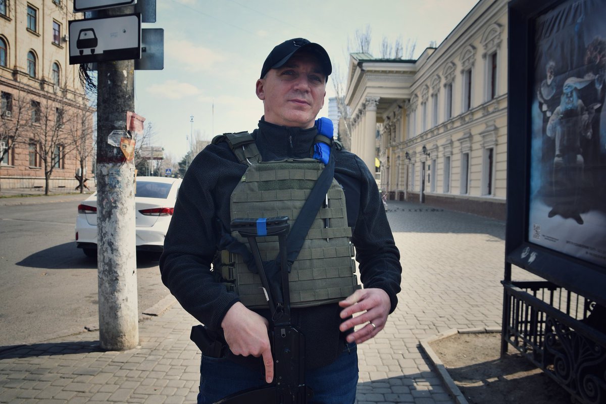 Ucraina, il sindaco di Mykolaiv: "I russi ci colpiscono con le bombe a grappolo"