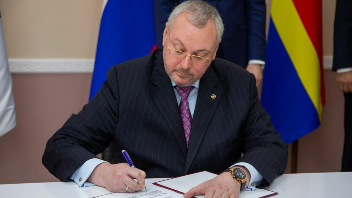 avayev Un giallo scuote il Cremlino: la morte misteriosa di Vladislav Avayev, l'ex vicepresidente di Gazprombank
