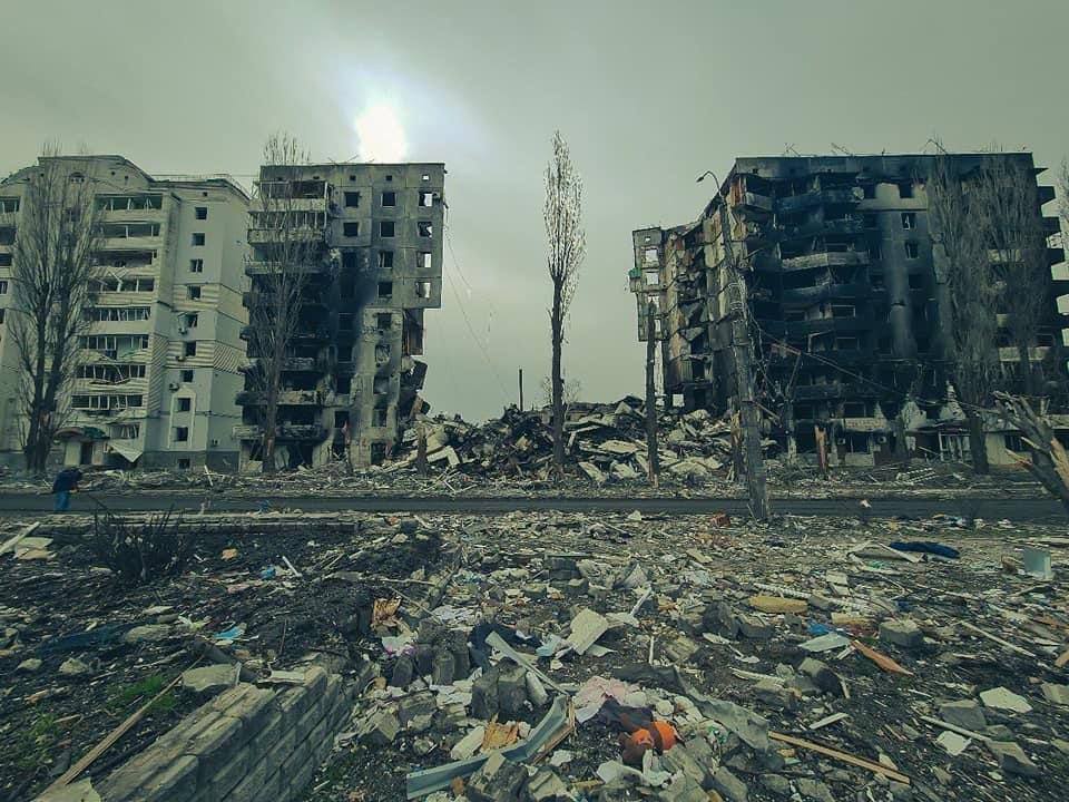 L'Ucraina avverte: "A Borodyanka scene peggiori che a Bucha, la città non esiste più"