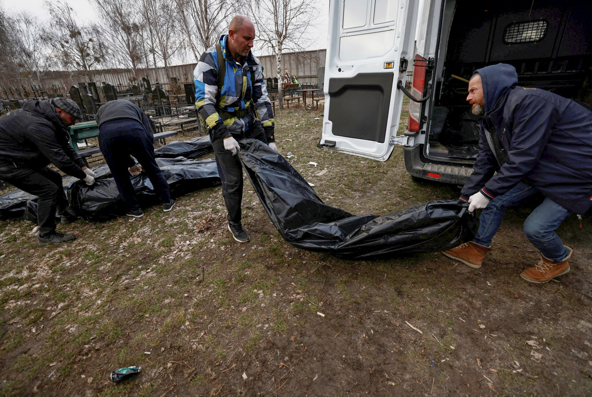 Ucraina, il sindaco di Bucha: "403 corpi di civili uccisi dalle truppe russe"