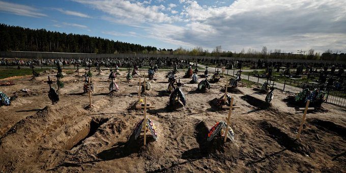 Ucraina, ora gli autori degli orrori di Bucha hanno un nome e un volto. Ecco le loro foto