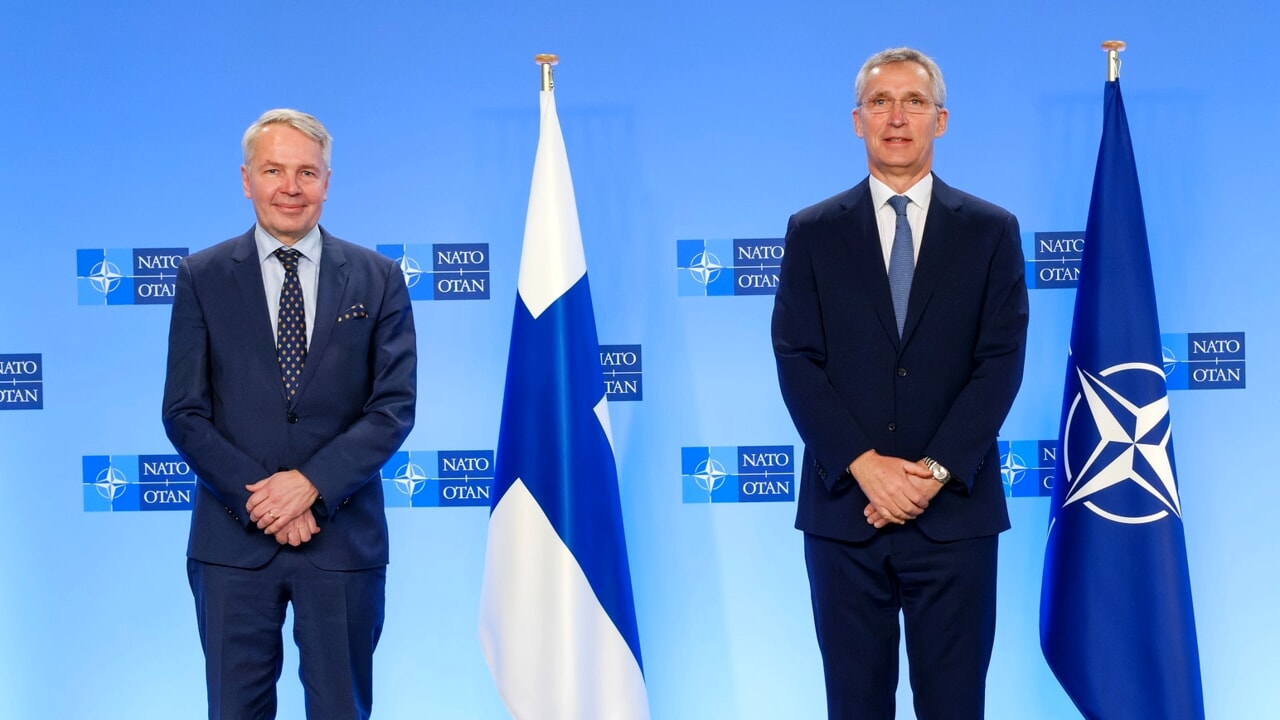 Finlandia, il parlamento è favorevole all'ingresso nella Nato: un sondaggio svela la strategia di Helsinki