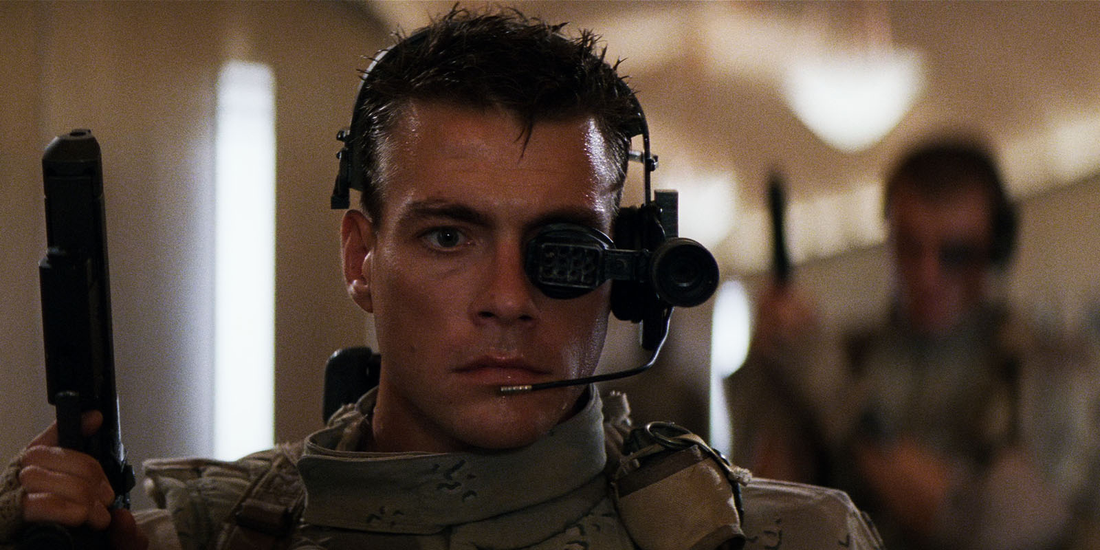 i-nuovi-eroi I Nuovi Eroi, trama del film in onda stasera, giovedì 14 aprile, su IRIS