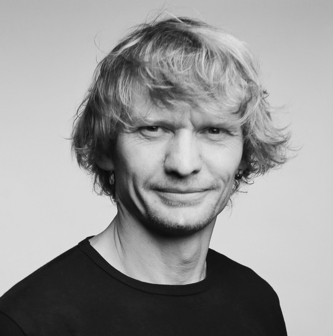 Ucraina, Max Levin trovato morto: il fotografo e documentarista era scomparso da Kiev da giorni
