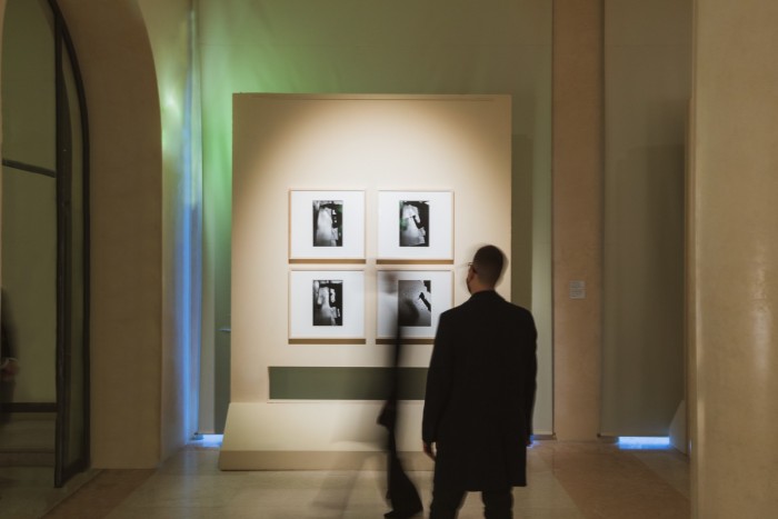 L’epifanica e sorprendente geografia spaziale di Lucio Fontana