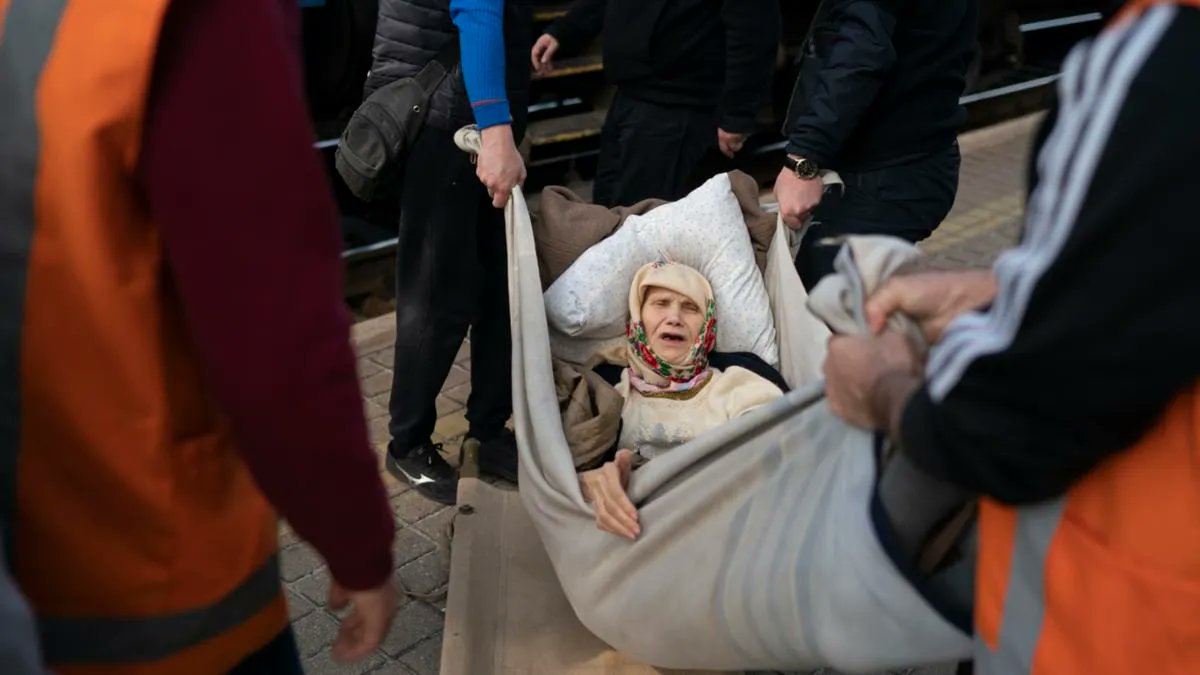 Ucraina, il governatore di  Luhansk: "I russi stanno avanzando nell'area di Severodonetsk"