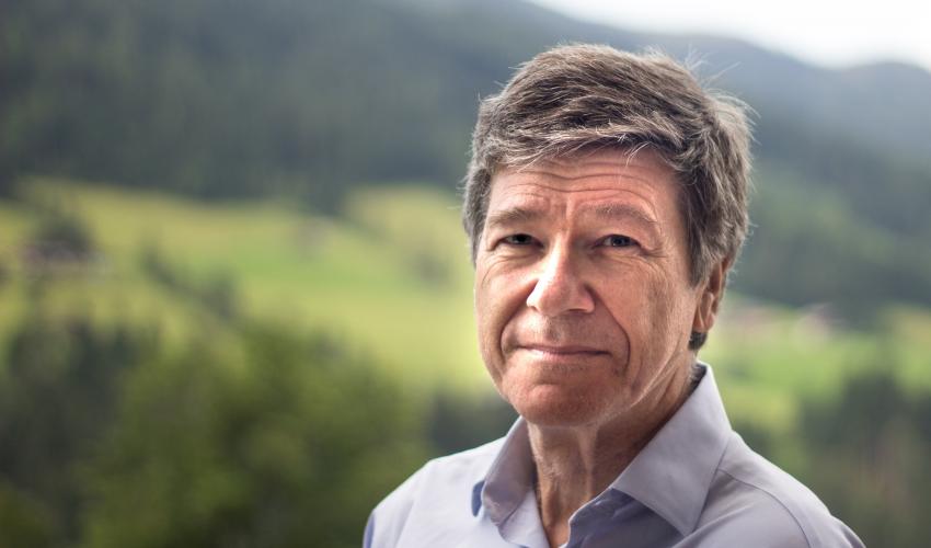 L'economista della Columbia Jeffrey Sachs: "Ecco perché gli Usa sbagliano a credere che la Nato sconfiggerà Putin"