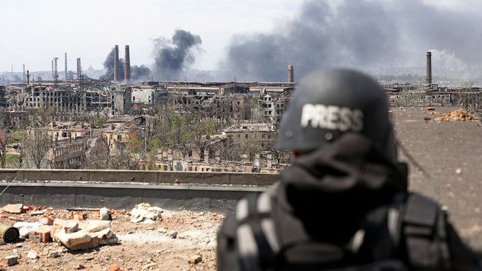 Azovstal, la linea dura di Mosca: "I miliziani del battaglione Azov non possono essere oggetto di negoziati politici"